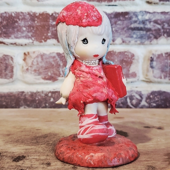Lady Gaga Meat Dress Altered Moment Figurine - Picture 1 of 7